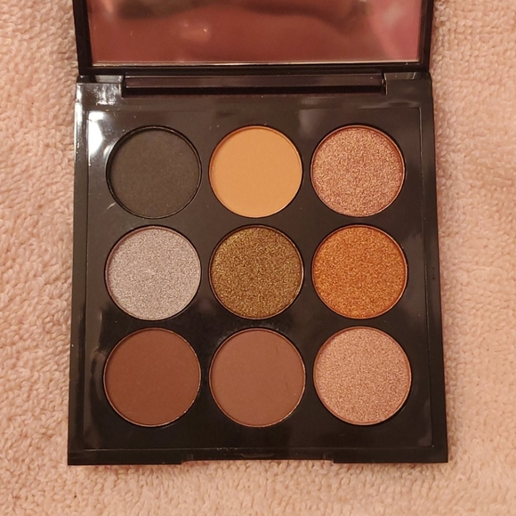 Makeup - Picture 4 of 5